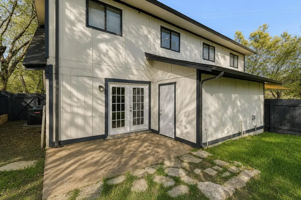 819 Sahara Avenue Austin TX 78745