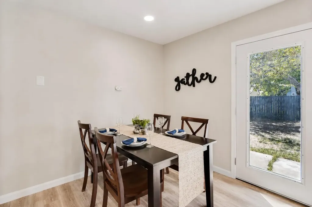 819 Sahara Avenue Austin TX 78745
