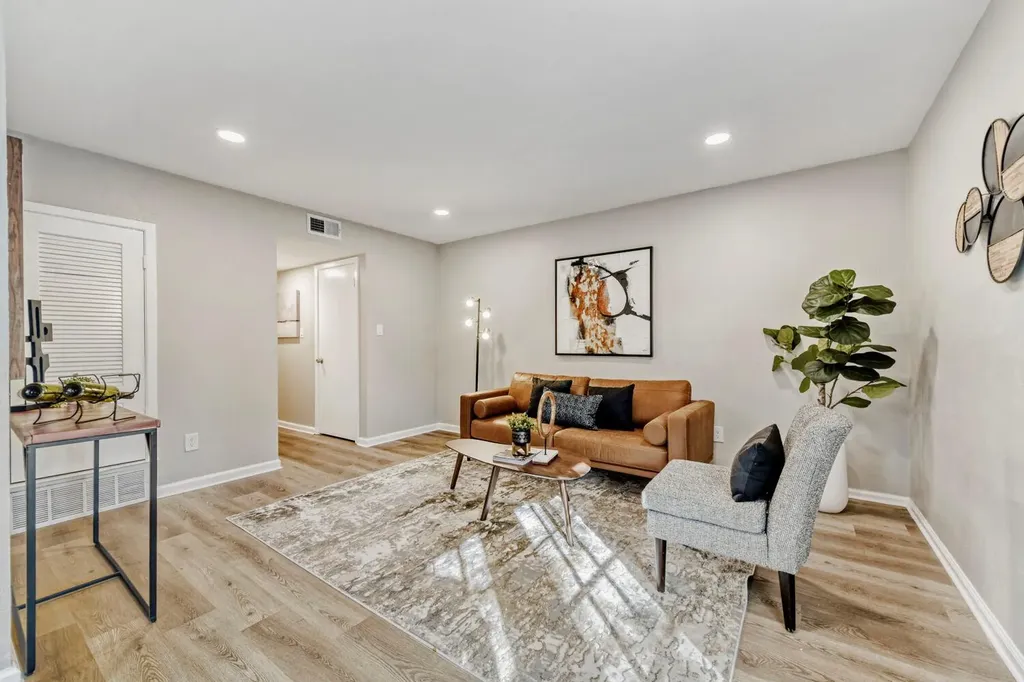 819 Sahara Avenue Austin TX 78745