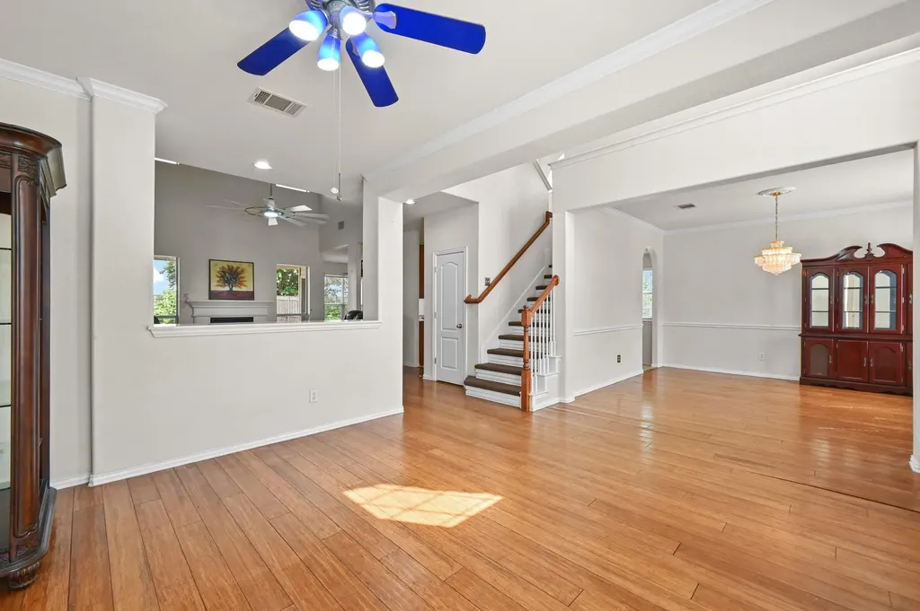 1689 Amberwood Loop Kyle TX 78640