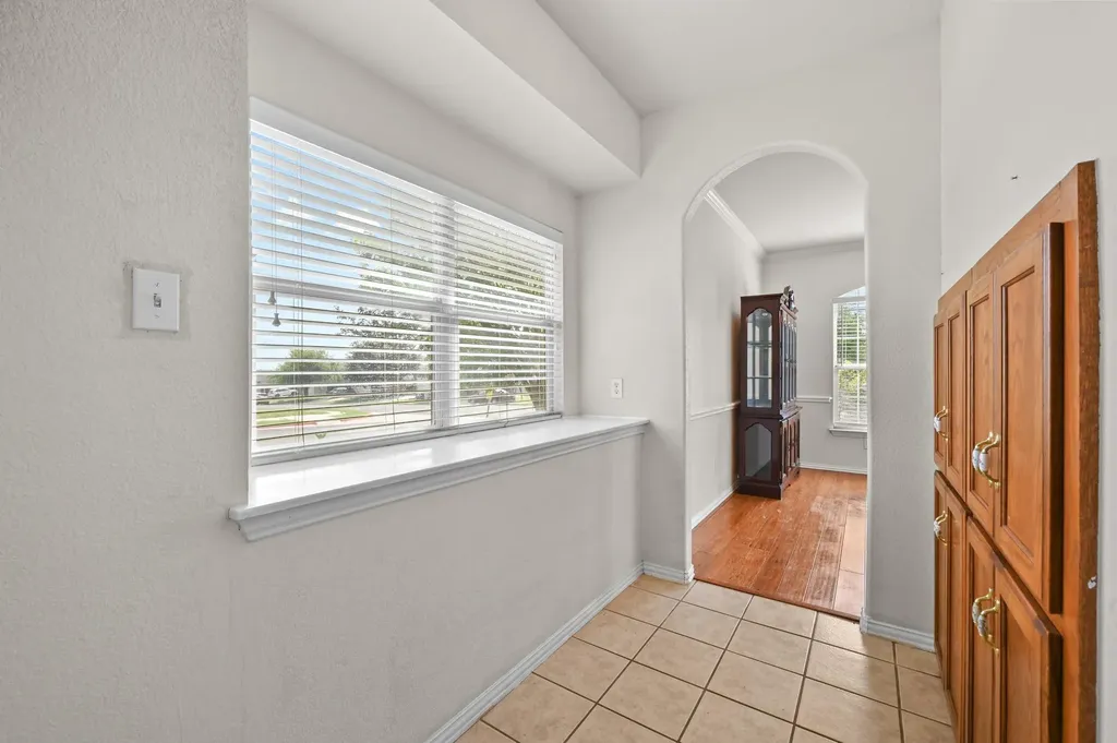 1689 Amberwood Loop Kyle TX 78640