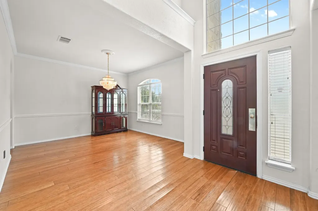 1689 Amberwood Loop Kyle TX 78640
