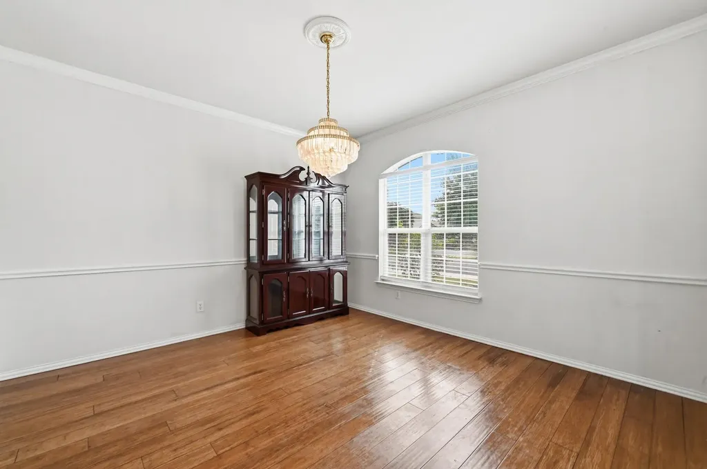 1689 Amberwood Loop Kyle TX 78640