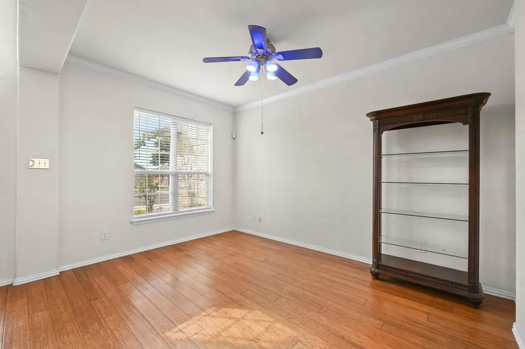 1689 Amberwood Loop Kyle TX 78640