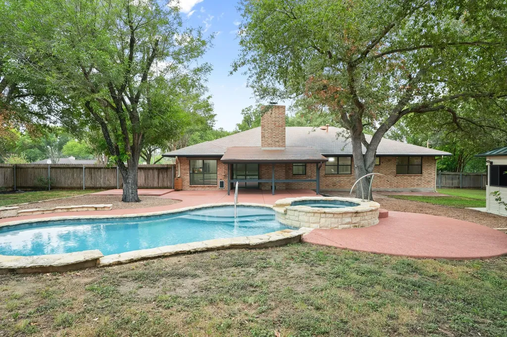 1701 Samoa Court Pflugerville TX 78660