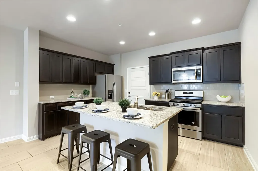 13800 Lyndhurst Street Austin TX 78717