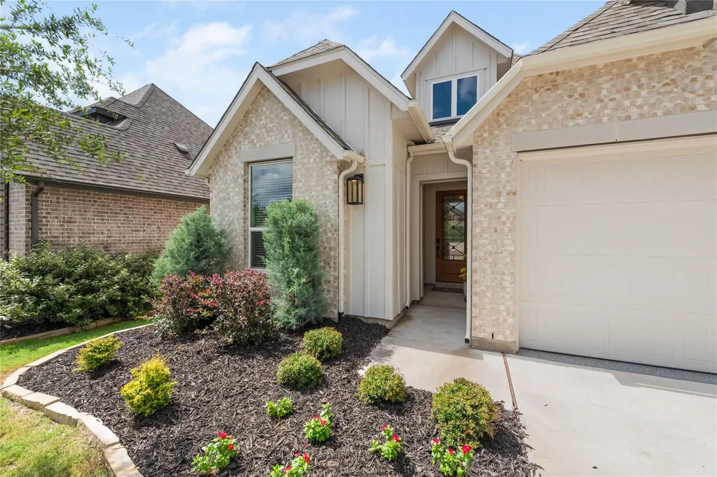 294 Kimble Creek Loop Kyle TX 78640