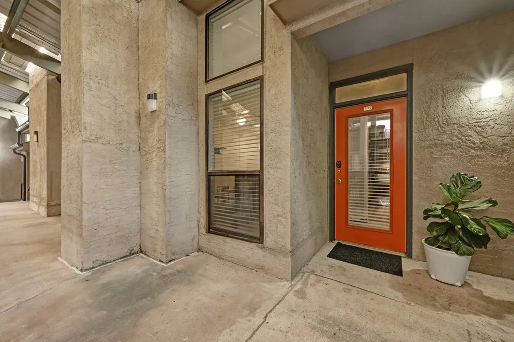 1910 Robbins Place Austin TX 78705