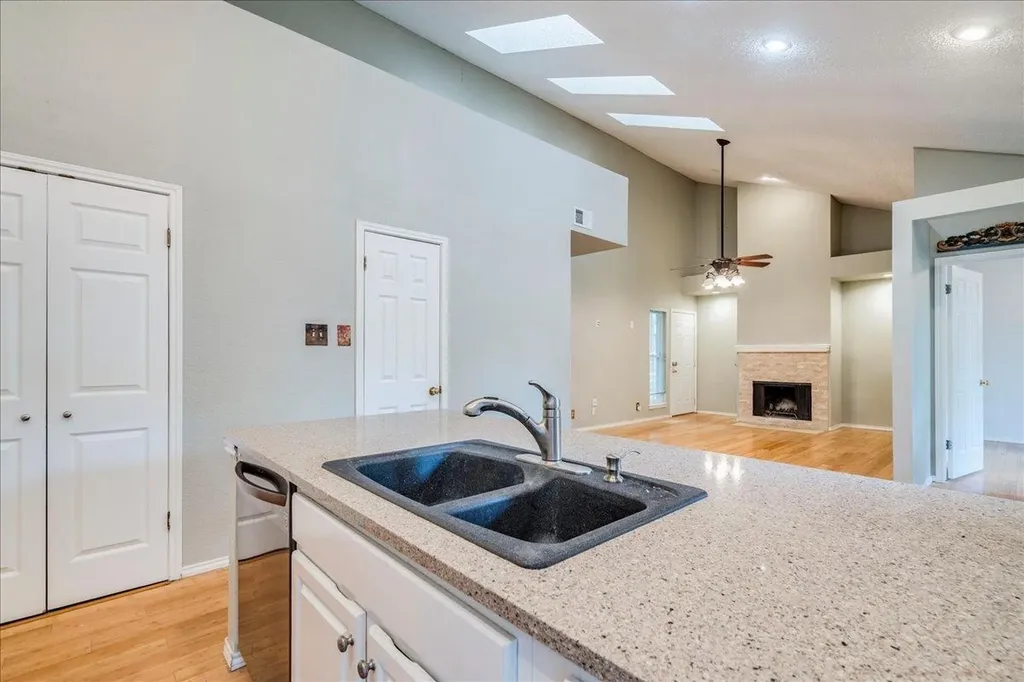 3809 Spicewood Springs Road Austin TX 78759