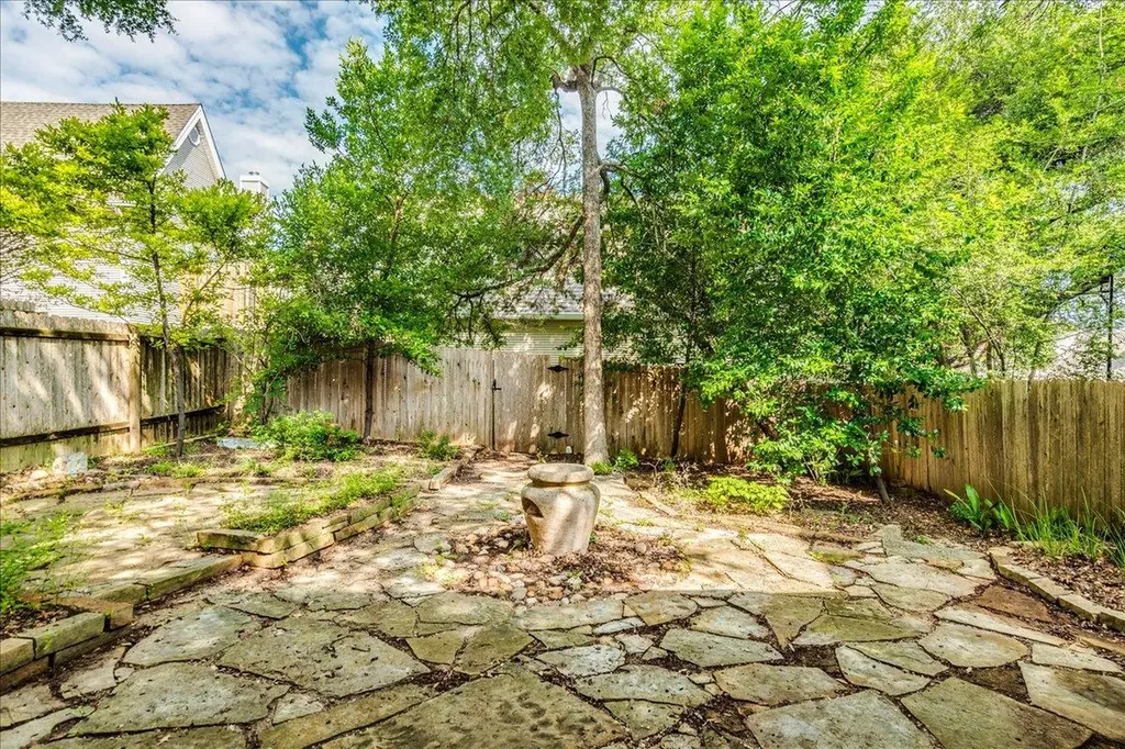 3809 Spicewood Springs Road Austin TX 78759