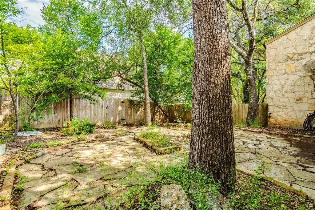 3809 Spicewood Springs Road Austin TX 78759