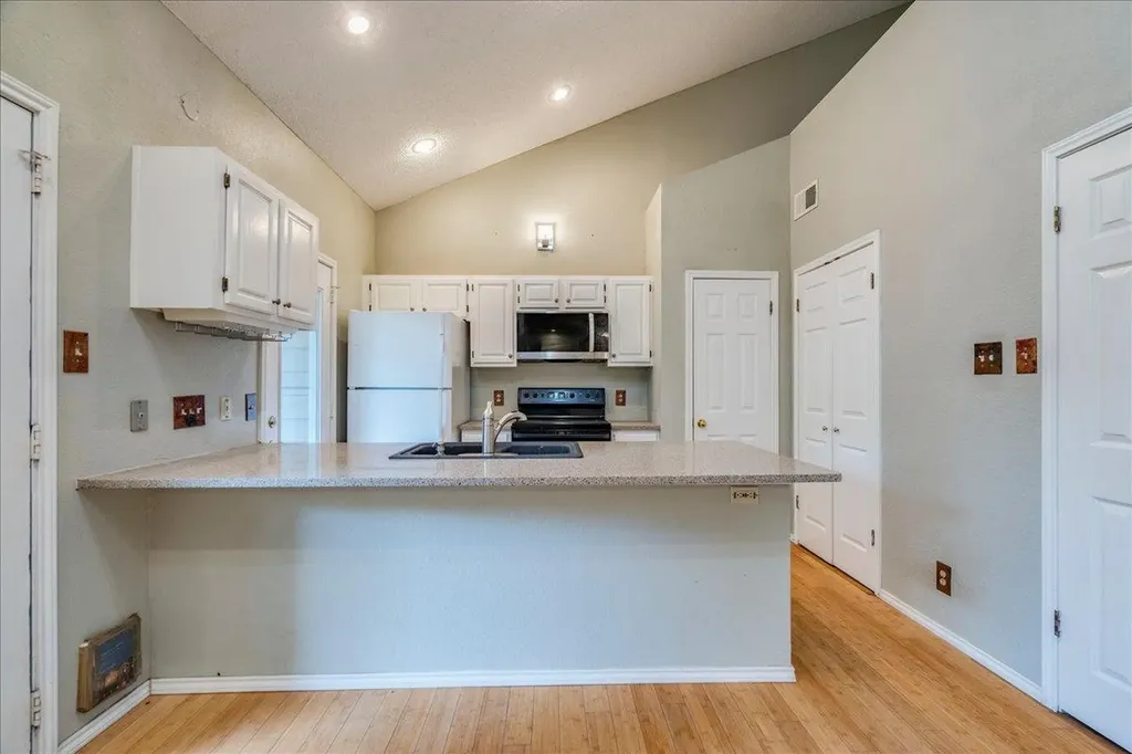 3809 Spicewood Springs Road Austin TX 78759