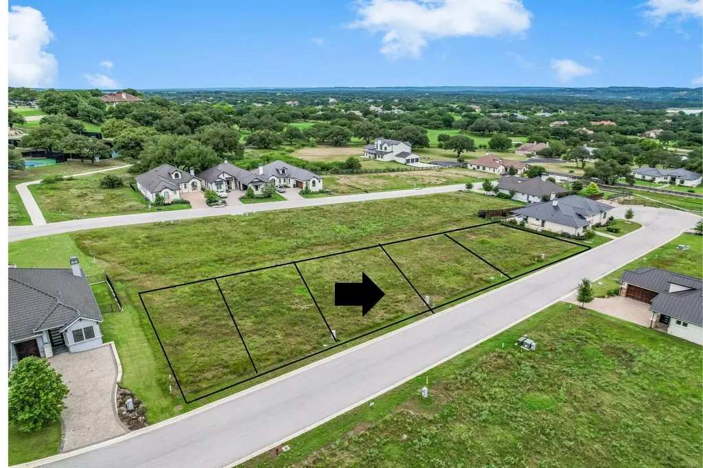 1933 Art Adams Way Spicewood TX 78669