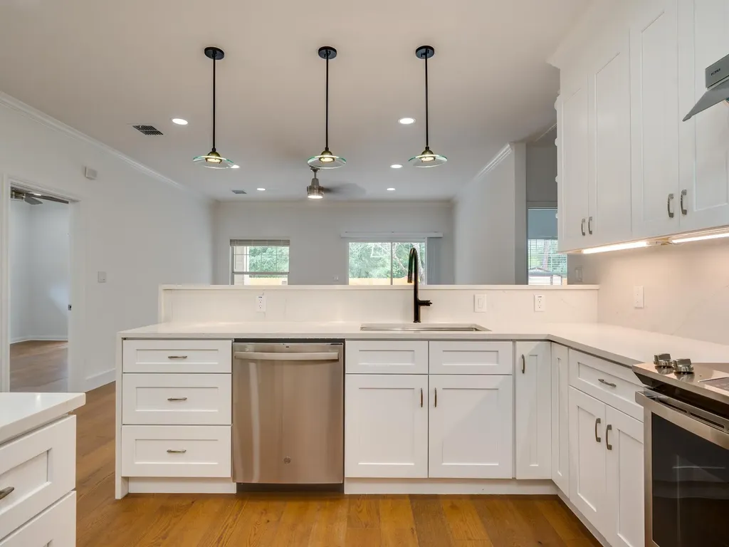4601 Eilers Avenue Austin TX 78751