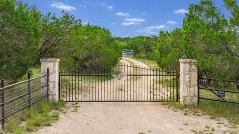 1222 Wegener Trail Fischer TX 78623