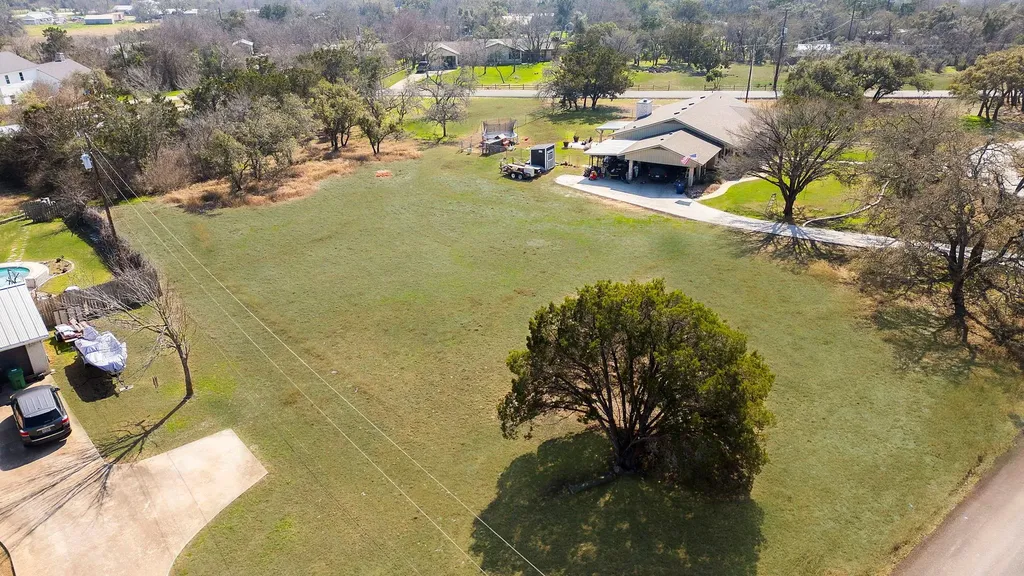 201 Retha Drive Dripping Springs TX 78620