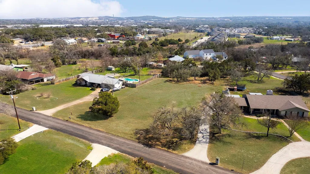 201 Retha Drive Dripping Springs TX 78620