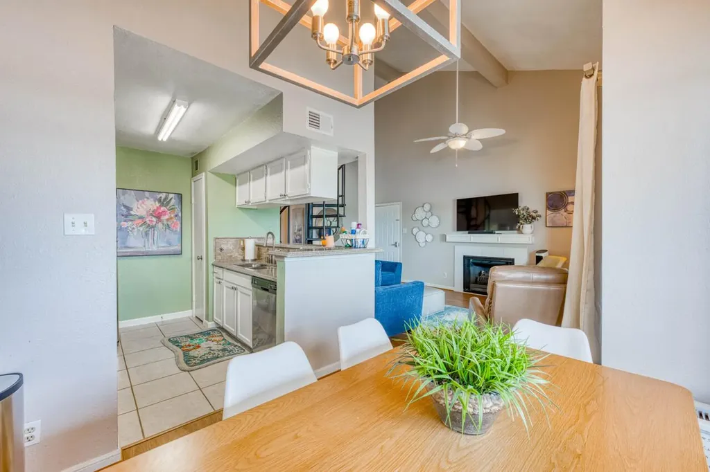 1100 The Cape Road Horseshoe Bay TX 78657