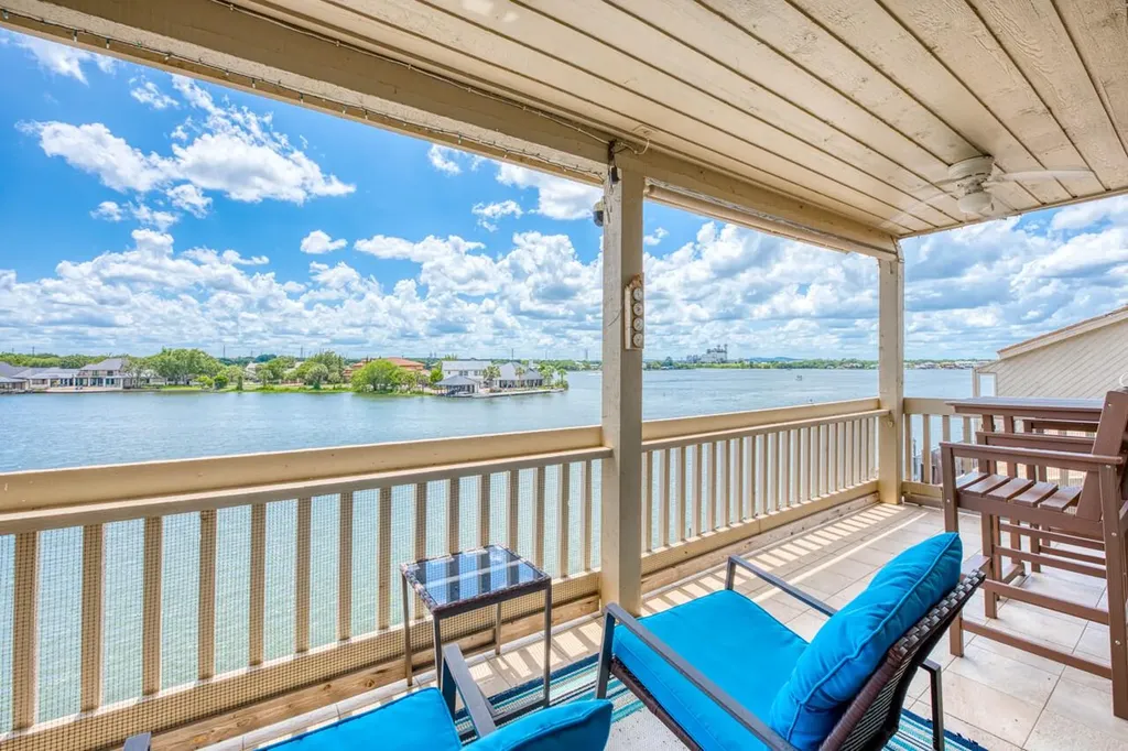 1100 The Cape Road Horseshoe Bay TX 78657