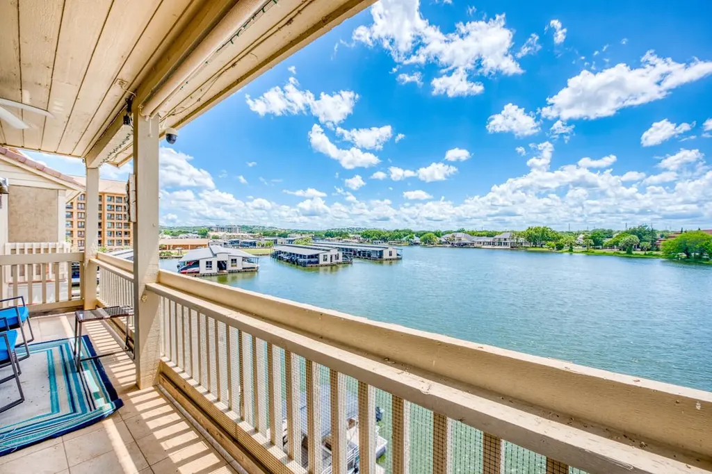 1100 The Cape Road Horseshoe Bay TX 78657