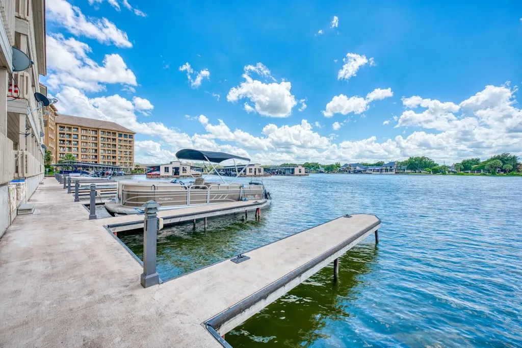 1100 The Cape Road Horseshoe Bay TX 78657