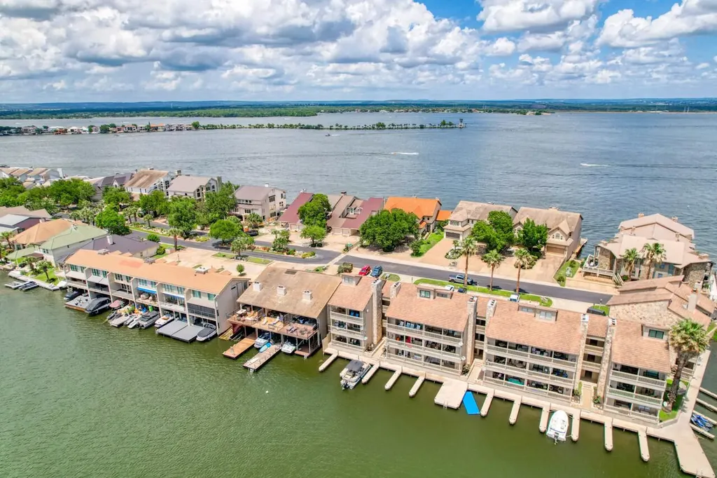 1100 The Cape Road Horseshoe Bay TX 78657