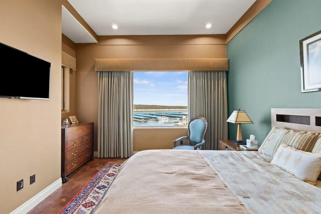 1310 Hurst Hollow Austin TX 78734