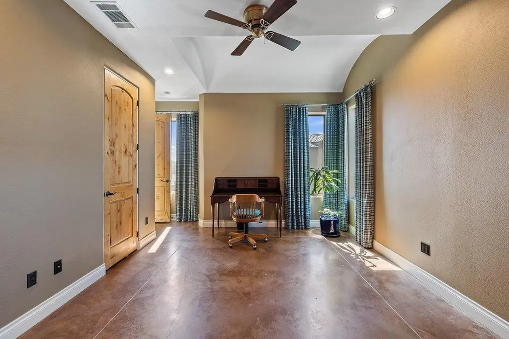 1310 Hurst Hollow Austin TX 78734