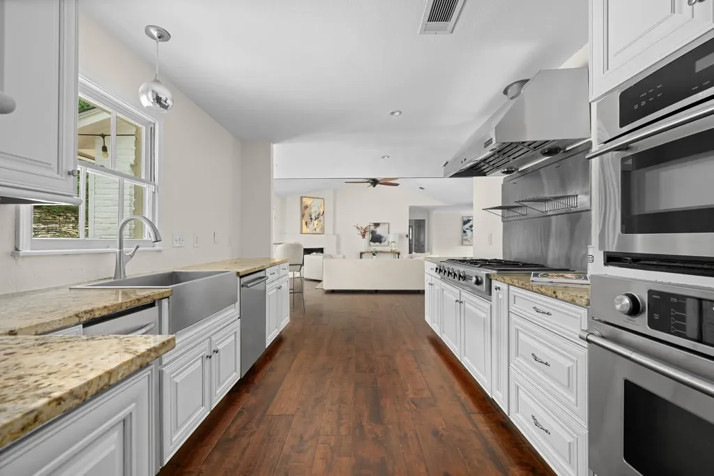 3405 Cascadera Drive Austin TX 78731