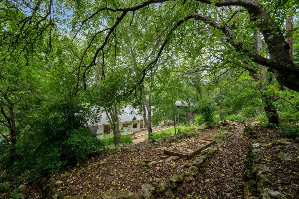 3405 Cascadera Drive Austin TX 78731