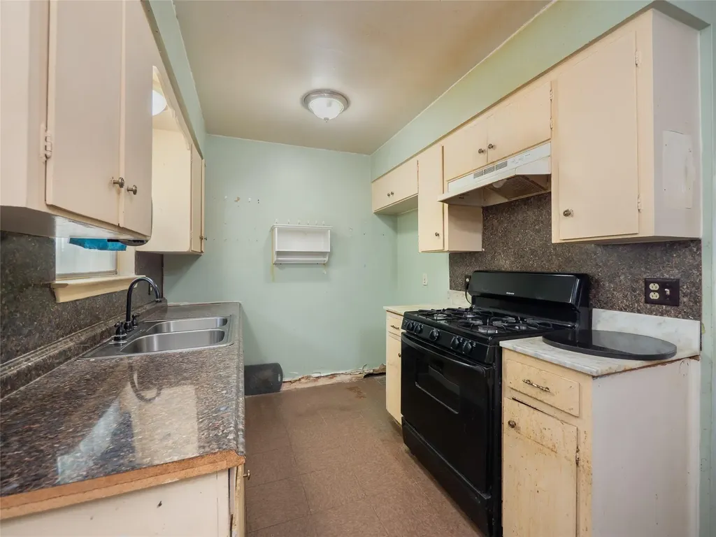 1021 Gardner Road Austin TX 78721