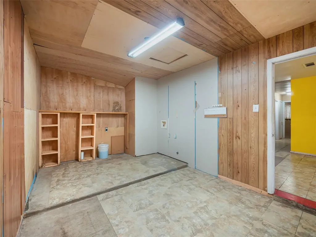 1021 Gardner Road Austin TX 78721