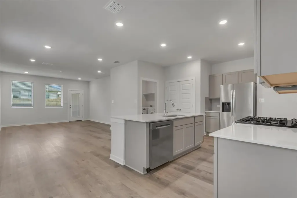 130 Hornet Street Elgin TX 78621