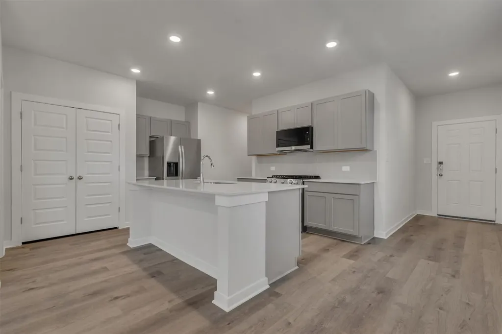 130 Hornet Street Elgin TX 78621