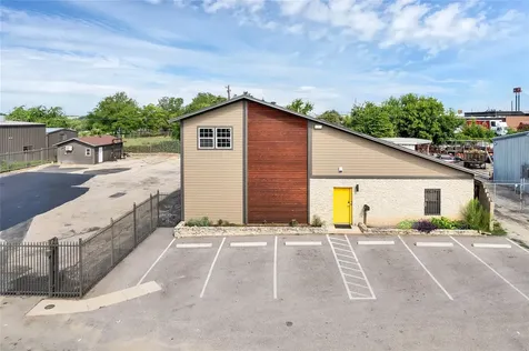 11204 Bluff Bend Drive Austin TX 78753