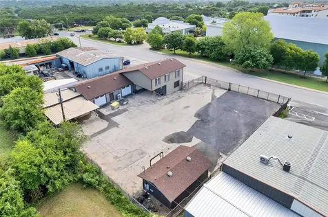 11204 Bluff Bend Drive Austin TX 78753