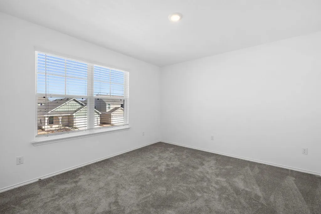 1605 Holly Lake Drive Leander TX 78641