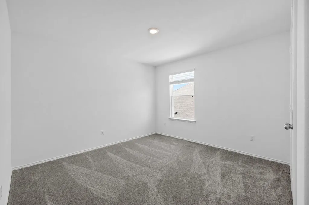 1605 Holly Lake Drive Leander TX 78641