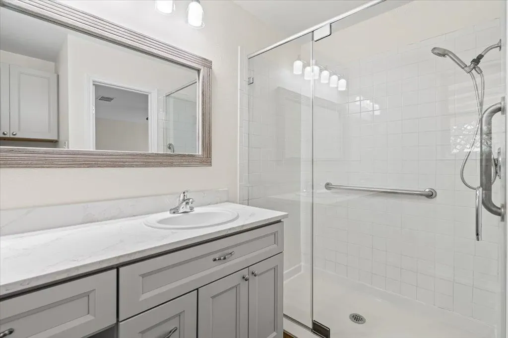 1404 Sir Thopas Trail Austin TX 78748
