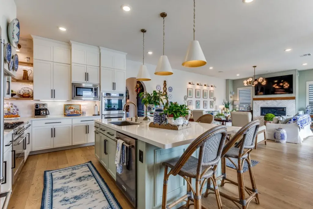 2540 Costa Del Sol Drive Leander TX 78641