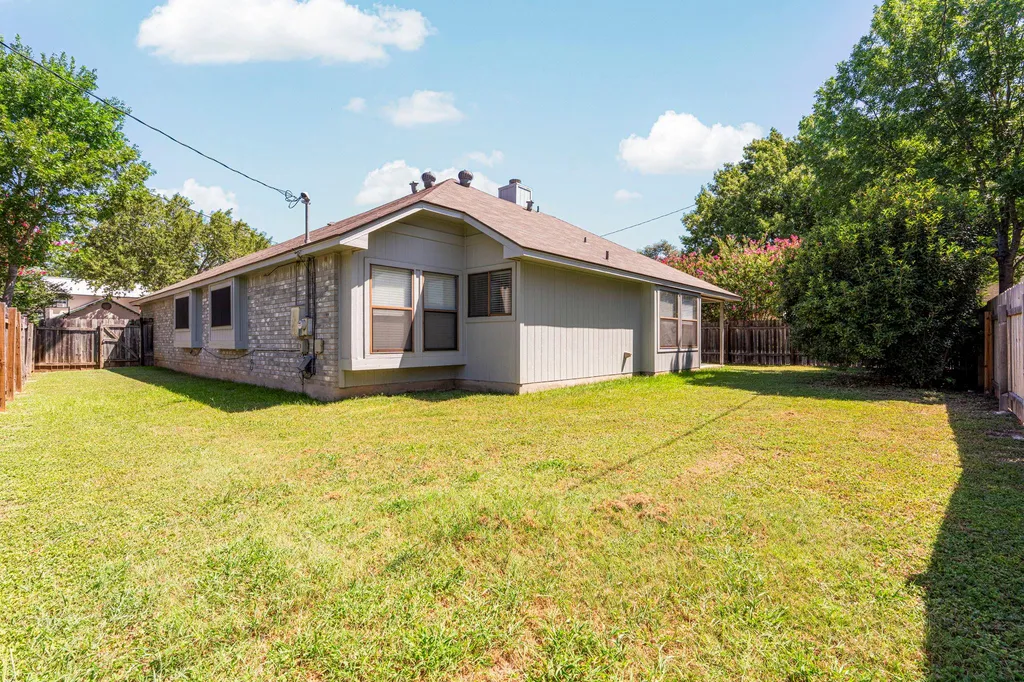1001 Cedar Falls Street Round Rock TX 78681