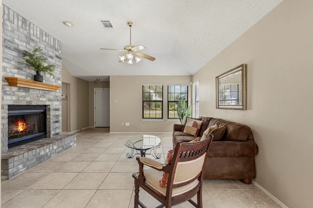 1001 Cedar Falls Street Round Rock TX 78681