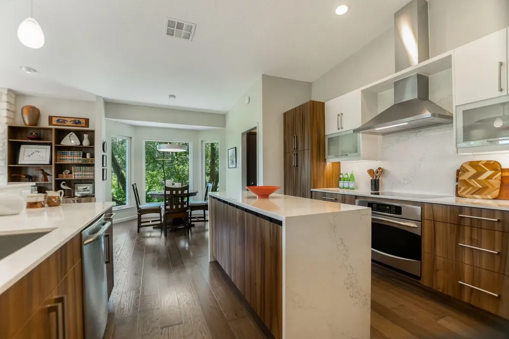 5904 Spartan Cove Austin TX 78759