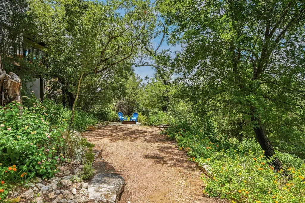 5904 Spartan Cove Austin TX 78759