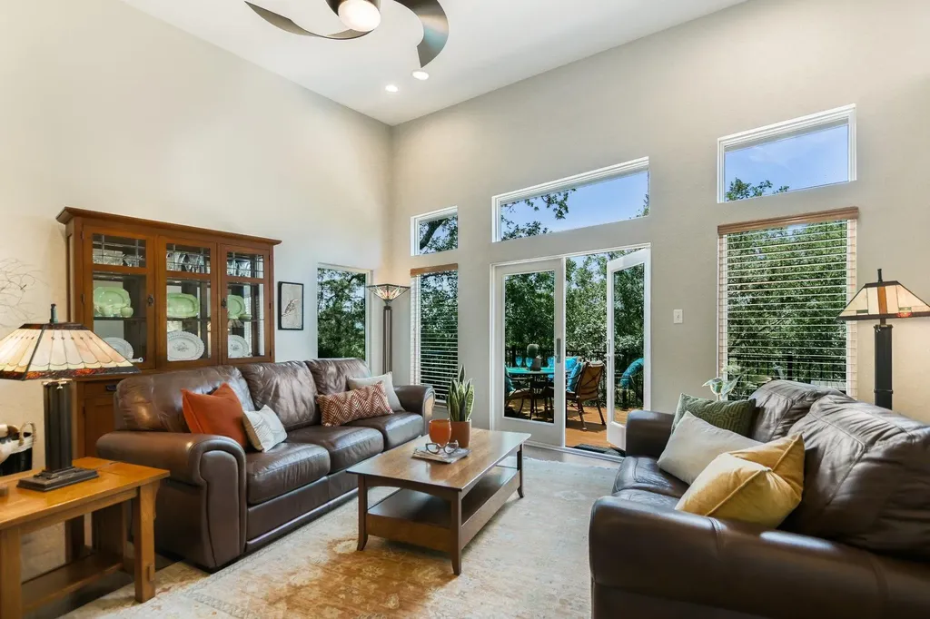 5904 Spartan Cove Austin TX 78759