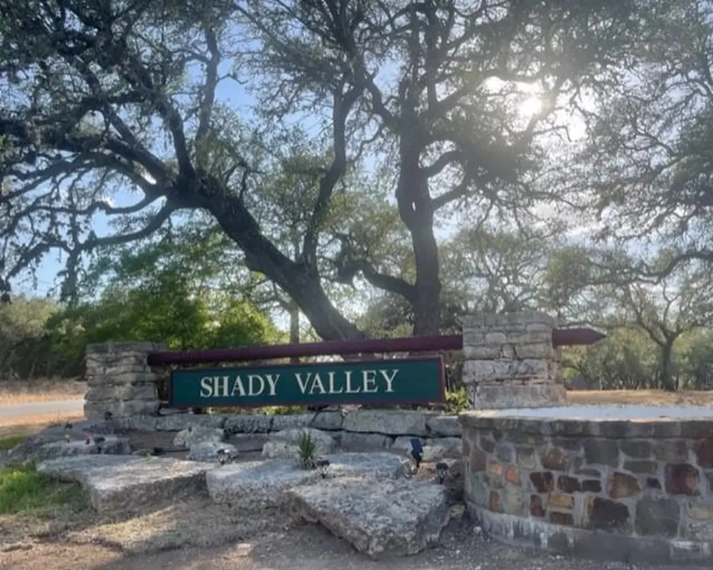 934 Beauchamp Road Dripping Springs TX 78620