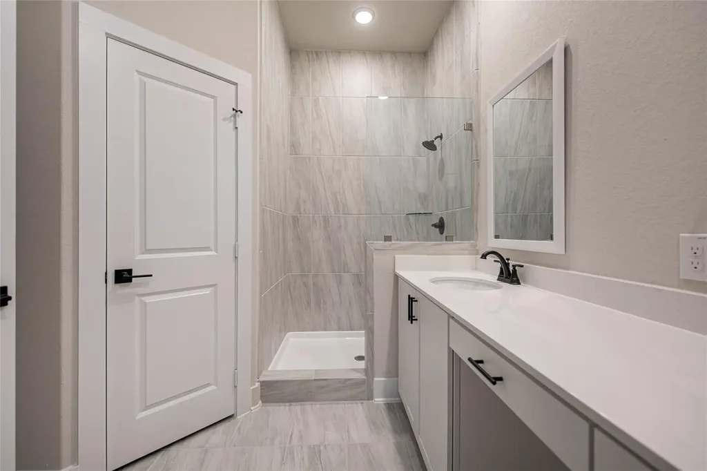 207 Flora Springs Cove Liberty Hill TX 78642