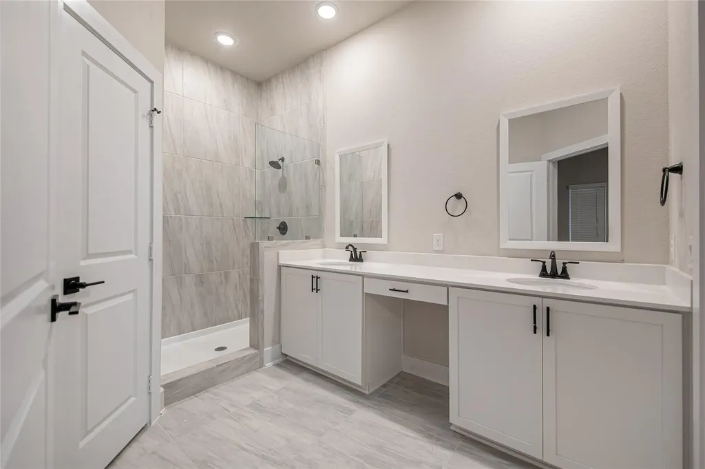 207 Flora Springs Cove Liberty Hill TX 78642