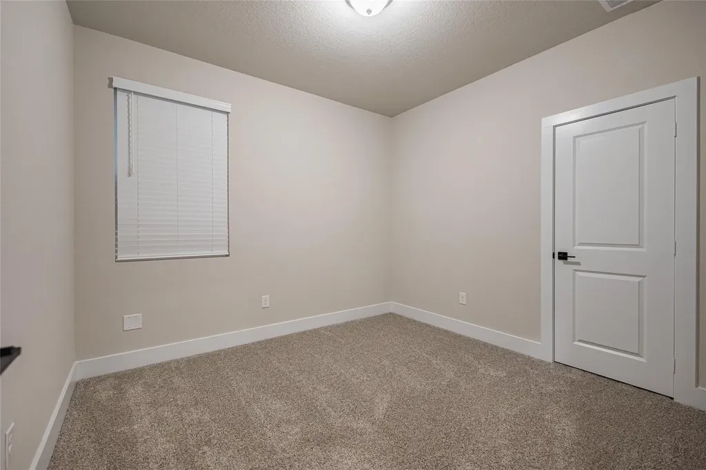 207 Flora Springs Cove Liberty Hill TX 78642