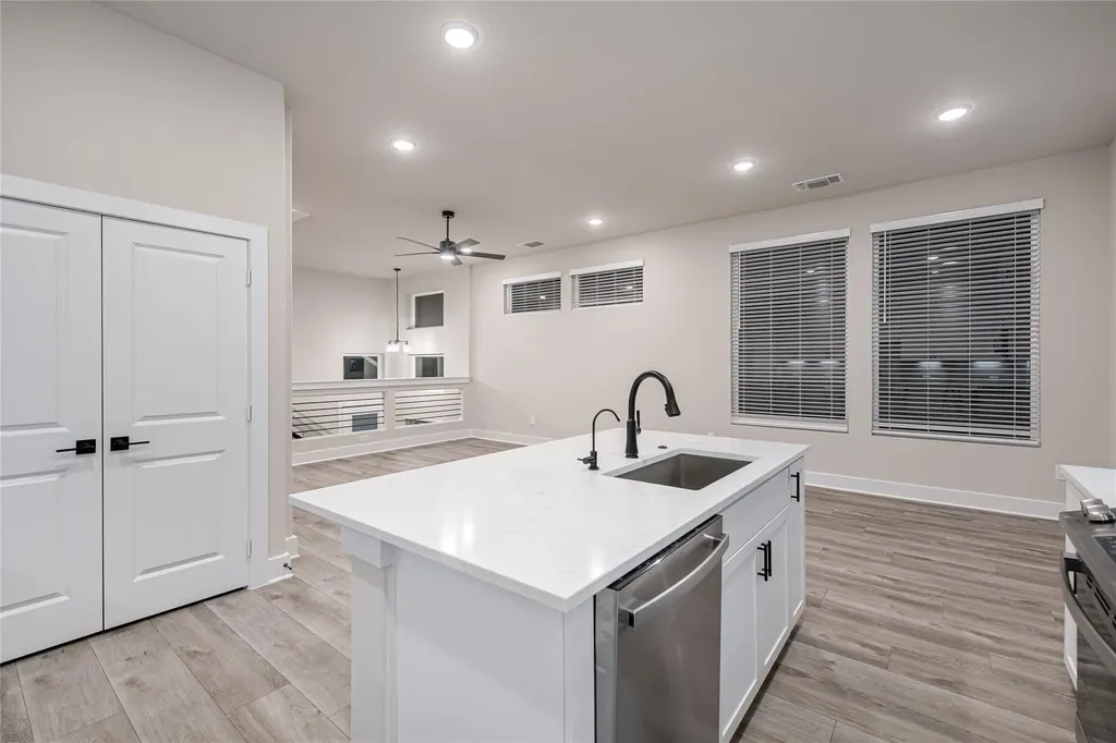 207 Flora Springs Cove Liberty Hill TX 78642